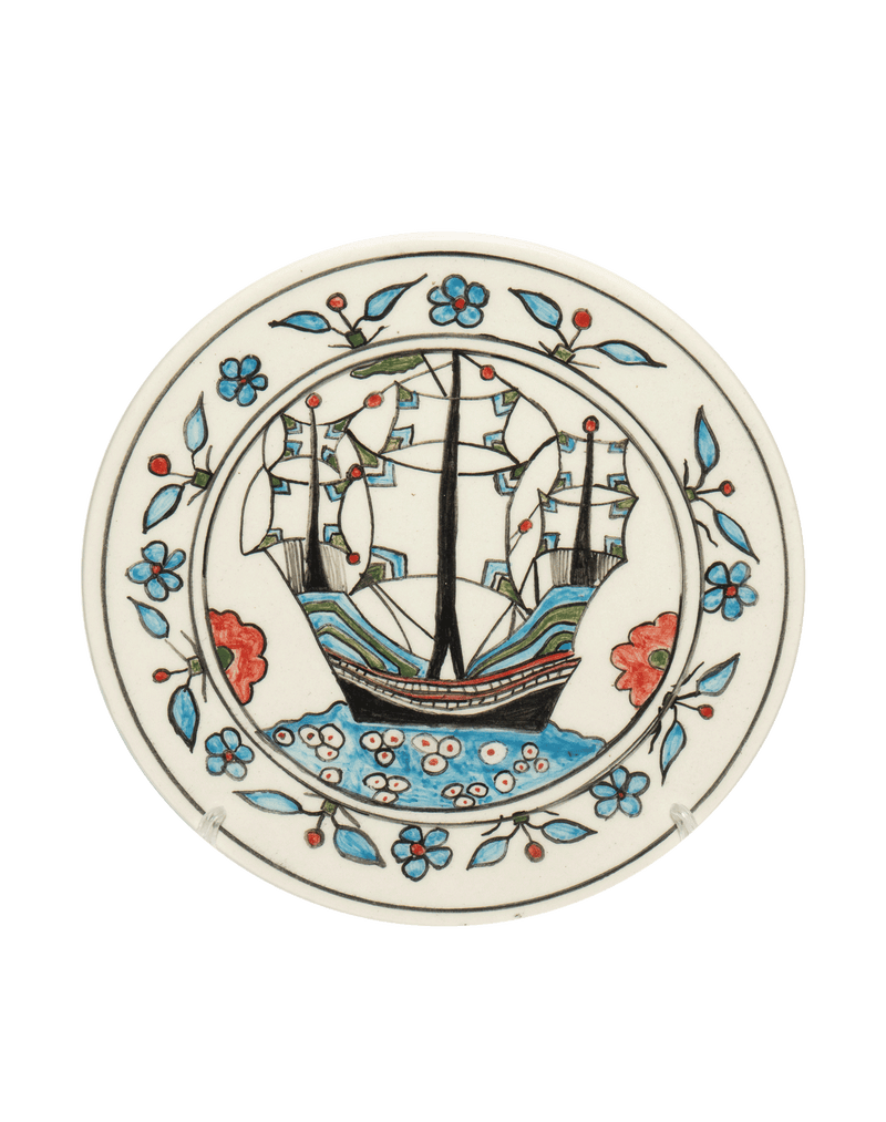 Dish with Sailing-ship Design